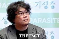  '기생충' 봉준호 '모든 것이 훌륭하고 너무 행복해'
