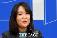 [TF포토] 민주당 여덟 번째 영입 인사에 이소영 변호사