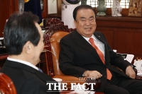 [TF포토] 환한 미소 짓는 문희상 국회의장