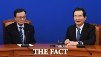 [TF포토] 이해찬 더불어민주당 대표 예방한 정세균 총리