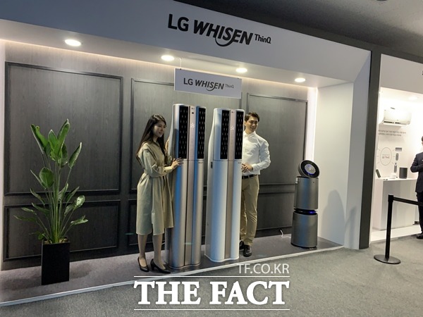 LG전자가 16일 에너지 효율과 냉방 성능을 개선한 2020년형 휘센 에어컨 신제품 29종을 공개했다. /최수진 기자