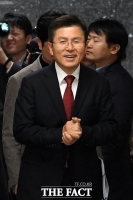 [TF포토] 환한 미소짓는 황교안 대표