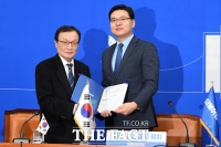 [TF포토] '국방 전문가 최기일 교수, 민주당 11번째 인재'