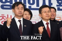 [TF포토] 자유한국당 외교 전문가 신범철 센터장 영입
