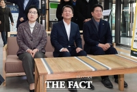 [TF포토] 김삼화-이동섭 의원과 창업학교 찾은 안철수