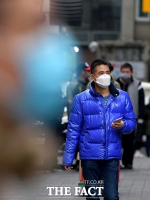 [TF포토] 마스크 찬 유커들로 가득한 명동거리