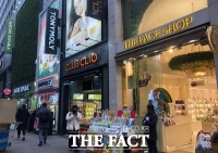  [TF현장] '우한 폐렴' 우려에 손님 발길 끊겨 울상인 명동