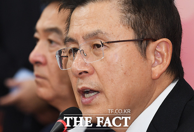 발언하는 황교안 자유한국당 대표