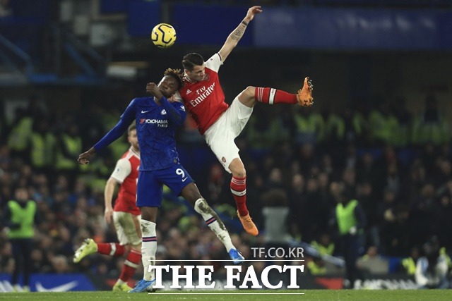 오는 2월1일(토)부터 3일(월)까지 벌어지는 잉글랜드 프리미어리그 7경기와 스페인 프리메라리가(라리가) 7경기 등 총 14경기를 대상으로 한 축구토토 승무패 5회차 레스터시티-첼시(2경기)전에서 국내 축구팬들의 34.52%가 양팀의 무승부를 예상했다./AP.뉴시스