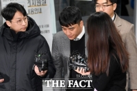  검찰,'성매매 알선·상습도박 혐의' 승리 기소