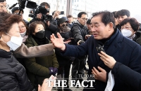 [TF포토] 주민들 안심시키는 송기섭 진천군수