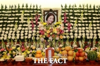  [TF이슈] '장자연 추행' 2심 재판부, 윤지오 증언 믿을까