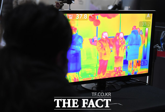 대한축구협회가 5일 오전 서울 종로구 KT스퀘어에서 브랜드 아이덴티티 런칭 행사를 진행한 가운데 신종 코로나 바이러스 예방을 위해 열화상 카메라를 운용하고 있다. /임세준 기자