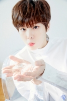  X1 김우석, 상반기 솔로앨범 발매…6일 V LIVE 오픈