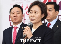 [TF포토] 발언하는 '윤봉길 의사 장손녀' 윤주경