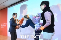 [TF포토] 국민당 창당준비위원장 선출된 안철수