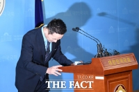 [TF포토] 정봉주 전 의원의 인사