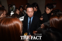 [TF포토] 질문 답변하는 정봉주