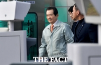 [TF포토] 퇴소 앞둔 우한 교민 방문하는 정세균 총리