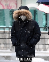 [TF포토] '추워도 너무 추워~'