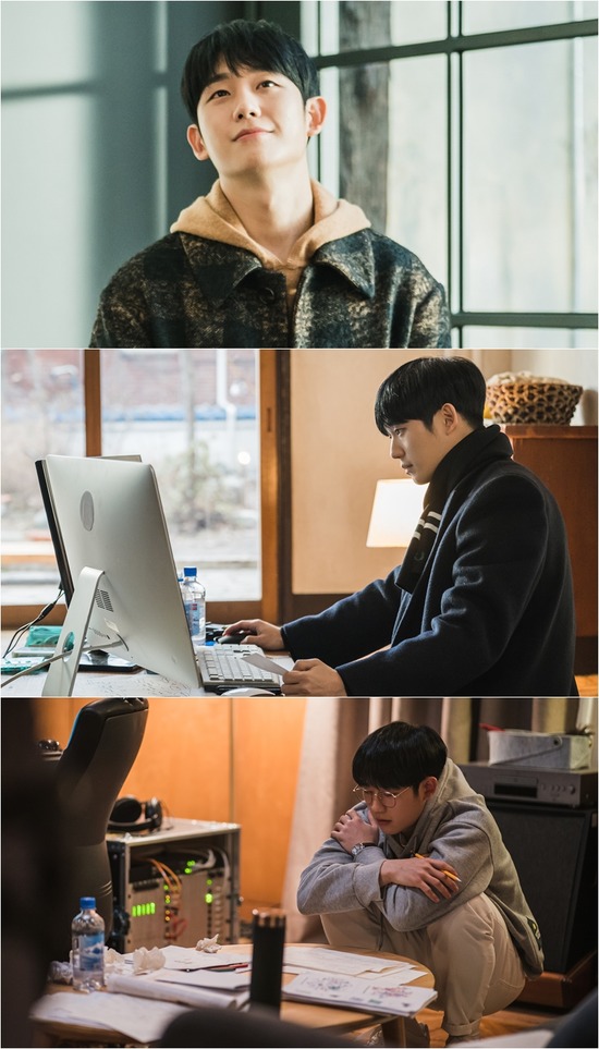 배우 정해인은 tvN 반의반에 일 잘하는 남자 하원 역으로 분한다. /tvN 제공