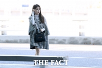 [TF포토] 아이유, '공항을 런웨이처럼'