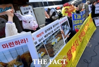 [TF포토] 구호 외치는 동물복지 전국선거연대