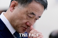 [TF포토] 고심하는 박능후 보건복지부 장관