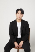  '미스터트롯' 김중연, 아이돌→솔로→트로트 3번째 데뷔