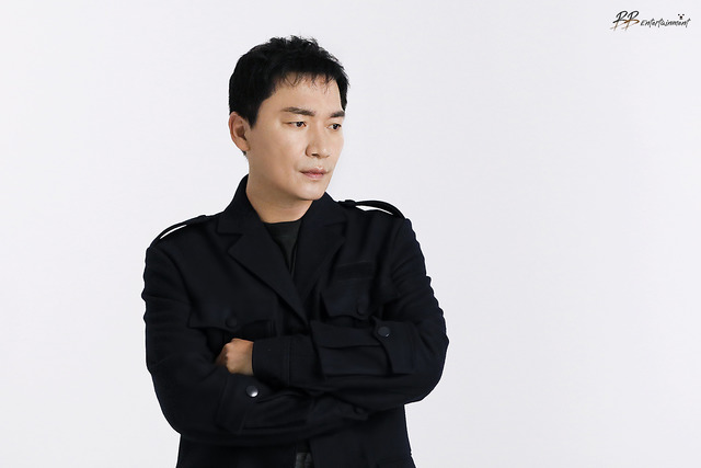 배우 조재윤은 JTBC 모범형사에서 사형수 이대철 역을 맡아 연기 변신에 도전한다. /비비엔터테인먼트 제공