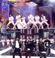  '엠카' 방탄소년단, '블랙스완' 'ON'으로 찢어놓은 '첫 국내 무대'