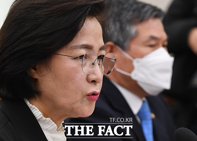 코로나19가 바꾼 독특한 국회 풍경