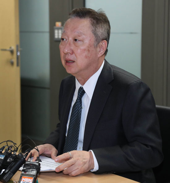 박용만 대한상공회의소 회장이 9일 서울 중구 대한상공회의소 회관에서 열린 긴급 기자회견에 참석해 발언하고 있다. /대한상공회의소 제공