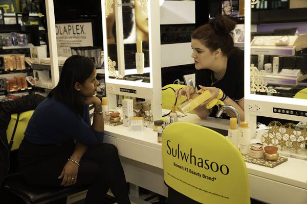 아모레퍼시픽그룹의 럭셔리 브랜드 설화수가 미국 세포라에 신규 입점했다. 사진은 뉴욕 5th Avenue 세포라 매장의 모습. /아모레퍼시픽그룹 제공