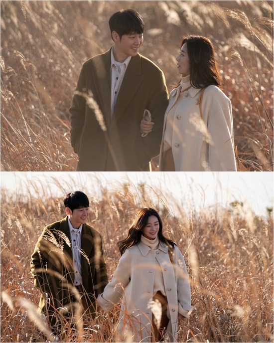 이주빈(오른쪽)은 MBC 그 남자의 기억법에 김동욱의 첫사랑 역으로 출연한다. /MBC 제공