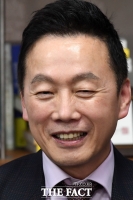 [TF포토] 미소짓는 정봉주