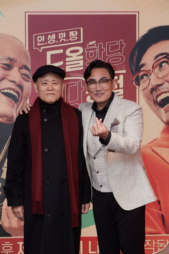 도올 김용옥(왼쪽)과 가수 이승철이 KBS2 도올학당 수다승철에서 만나 토크를 펼친다. /KBS 제공