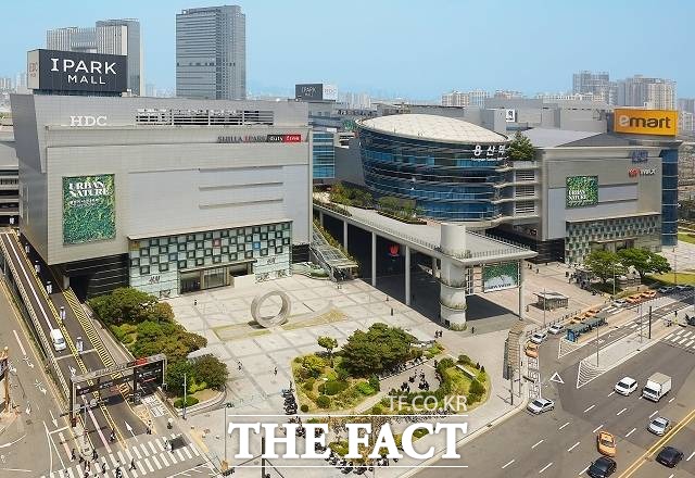 HDC현대산업개발은 아시아나항공 인수를 위한 기업결합 신고 및 자금마련 절차를 순조롭게 추진하고 있다고 11일 밝혔다. /HDC현대산업개발 제공