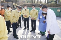  [TF확대경] 코로나 사태 속 文대통령 '현장' 찾는 까닭