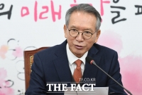  김형오, '문빠' 논란 