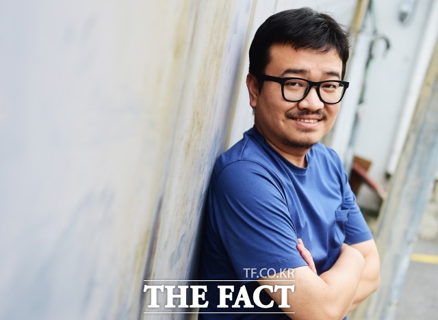 영화 부산행 염력 등을 연출한 연상호 감독은 tvN 월화드라마 방법을 통해 드라마 작가에 도전했다. /더팩트 DB