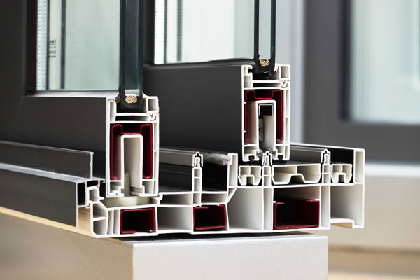 뉴하드윈V9은 No White 컬러 콘셉트를 적용해 PVC창호의 백색이 전혀 보이지 않도록 했다. /KCC 제공