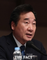 [TF포토] 관훈토론 모두발언 하는 이낙연