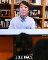 [TF포토] 화상으로 모두 발언하는 안철수