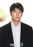  최종훈, 불법 촬영·뇌물공여 집유 2년…'아직 본 게임 남았다'