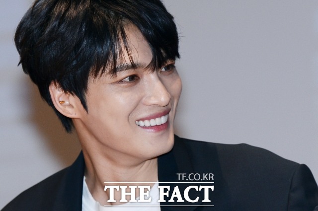 김재중이 코로나19에 걸렸다며 모든 것들을 무시한 채 생활한 저의 부주의였다고 밝혔다. /더팩트DB