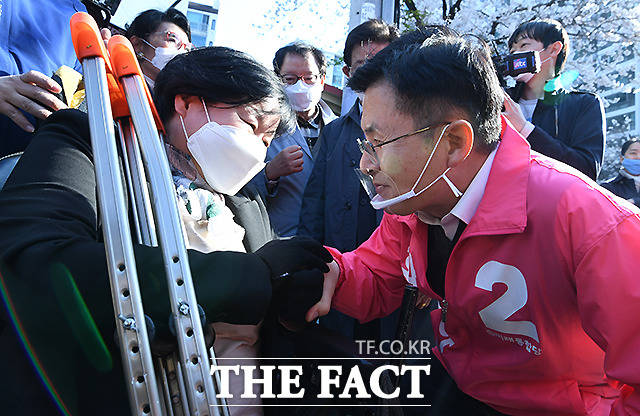 황교안에 한 표 부탁합니다!