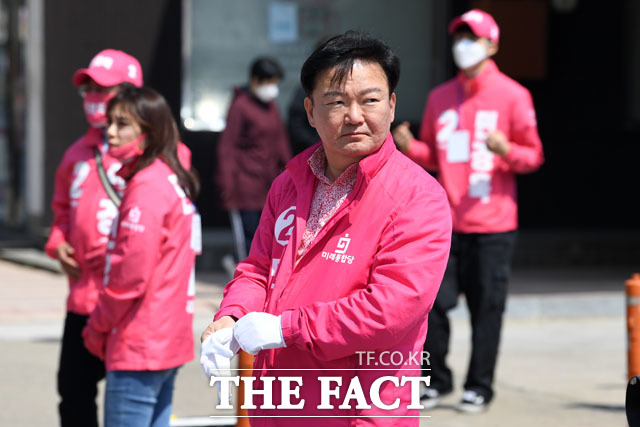 유세 앞둔 민경욱 후보