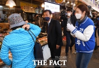 [TF포토] 원혜영 의원, '강선우 후보 잘 부탁드립니다!'