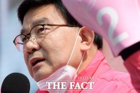 [TF포토] '이번엔 김성동! 마포를 바꾸겠습니다'